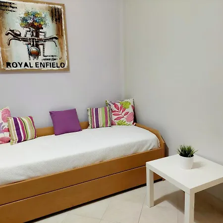 Apartment Sweet & Cozy 3' From Ilioupolis' Metro!